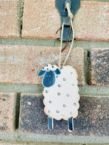 Sheep Ornaments With Hanger 4/bag Primitive Farmhouse Decor - Picture 8 of 12