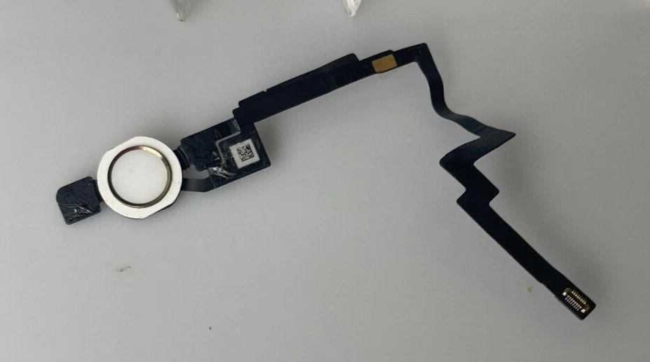 Motherboard: Apple iPad Mini 3 16GB WiFi - Spares + Repairs Ref346 - Image 2 of 3