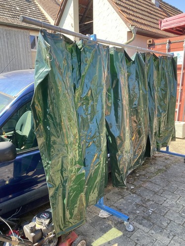 Welding protection wall welding curtain welding protection welding protection wall on castors