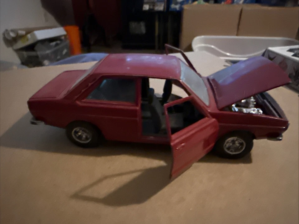 Coche Diecast Imperfecto 1:24 Bburago Italia ROJO AUDI 80 GT #0106 Sin Caja COMO ESTÁ Foto 2 de 4