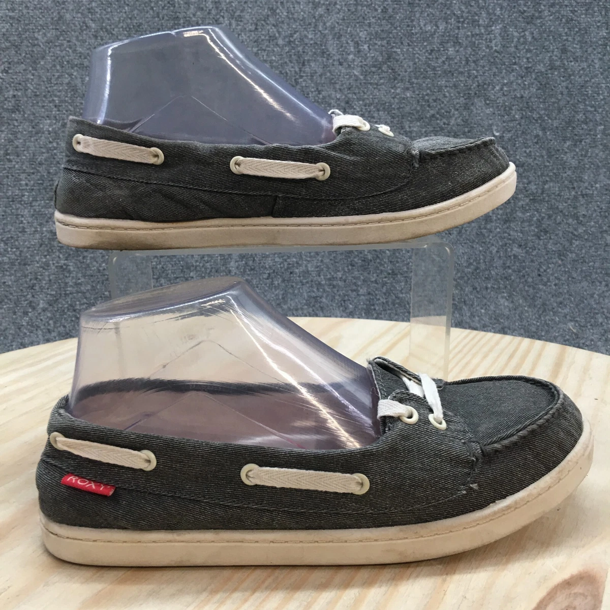 Roxy flat sale bottom shoes