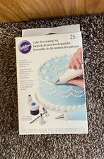 Wilton Cake Decorating Set - 25 Pieces Free Shipping-  5 Tips 12 Bags +Supplies