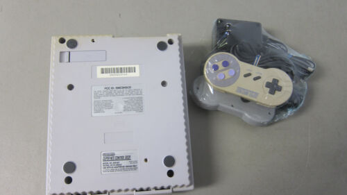 SNES Console W/ 2 Controllers Cords And Power Cord - FREE SHIPPING - Picture 4 of 5