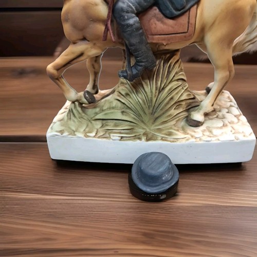 Robert E. Lee Decanter 1974 Liquor Bottle Grenadier Spirits Co Porcelain ~ Empty - Picture 2 of 5
