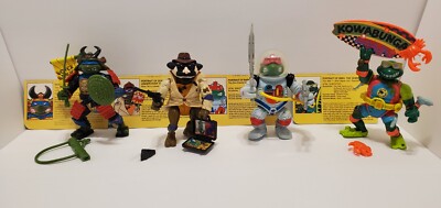 TMNT Vintage Turtles In Disguise- Complete Set -  RARE Playmates 1990 - NECA
