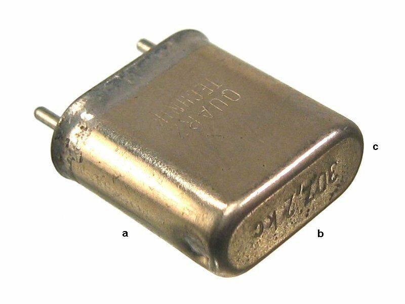 Quartz Crystal Resonator 32.768kHz , 307.2kHz , 11.059MHz Quartz Crystal Resonator 32.768kHz , 307.2kHz , 11.059MHz