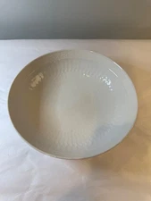 Royal Copenhagen White Fan 9" Round Vegetable Bowl (B)