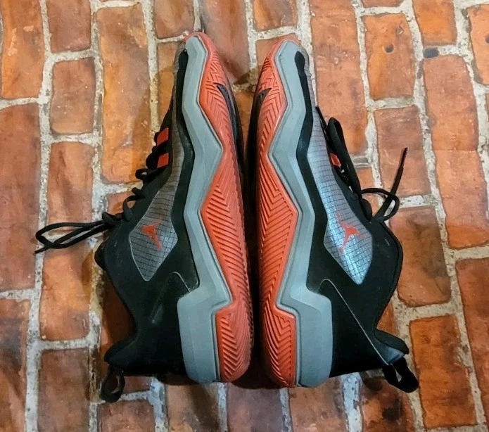 Jordan One Take 4 Bred Mens Shoes Sz 11 Black Gray Red Guc - Image 3 of 4