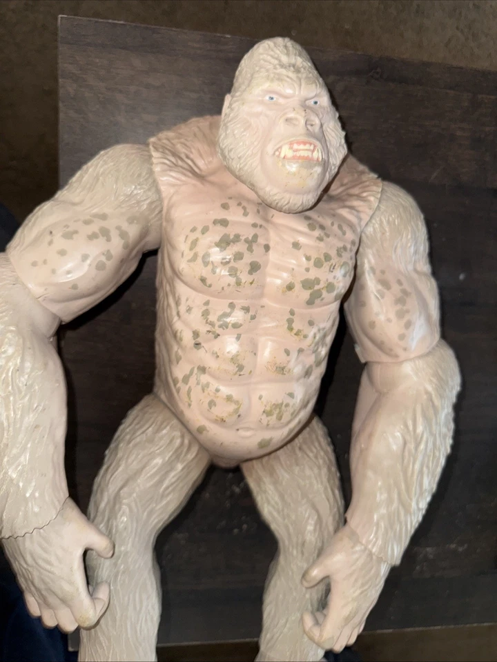 Rampage the Movie 16" Mega George Articulated Gorilla Toy King Kong Figure - Image 2 of 4
