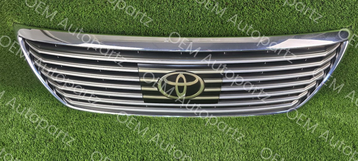 2004-2006 Lexus LS430 Fron grill with Radar Emblem Oem jdm Used