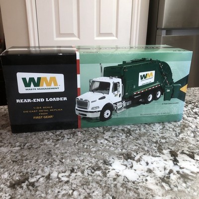 DEFECTIVE First Gear 134 Waste Management Freightliner M2 McNeilus Rear  G3D