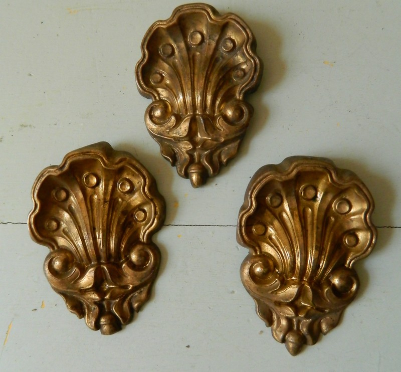 ❀VICTORIAN LOT OF 3 EMBOSSED DECORATIVE ELEMENTS FURNITURE WALL SHELL COQUILLE