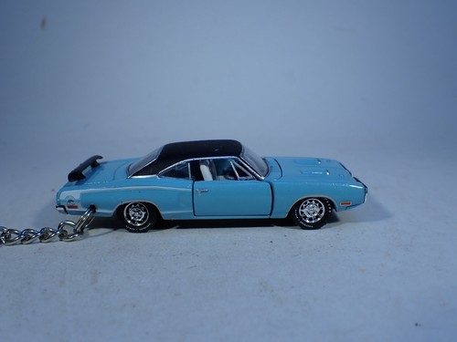 keychain '70 SUPERBEE Hemi 1970 superbee hemi key chain - Picture 3 of 5