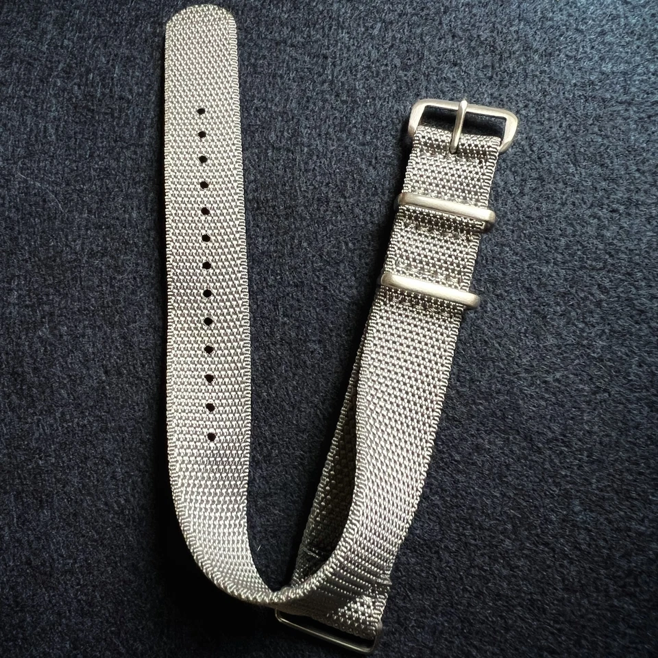 Nueva correa de reloj de nailon correa de reloj de buceo, tejido increíble, 20 mm - gris niebla Foto 3 de 4