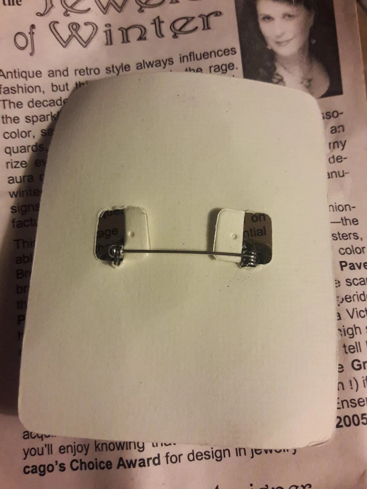 Sweet Romance Crystal Pin Brooch New  - Image 4 of 4