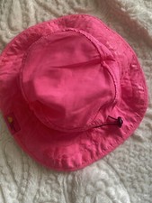 Girls hot pink sun protection zone hat adjustable. 50 Uv