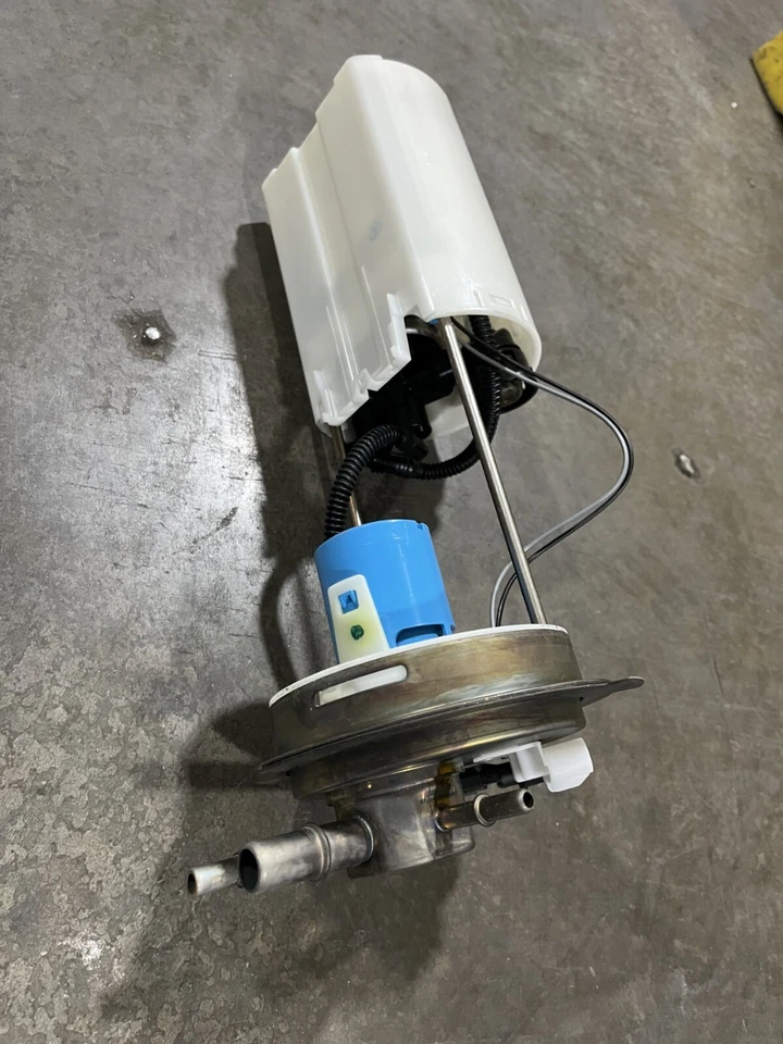 88965414 Fuel Pump Module Kit without Fuel Level Sensor 2004-2010 Express Savana - Image 2 of 2