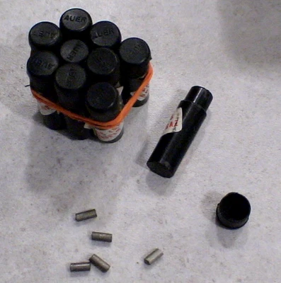 Lot 10 tubes / 50 pierre AUER Pour tout type ou marque briquet Essence / Gaz - Photo 1/3