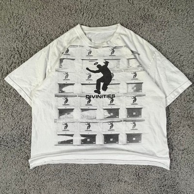 Union x divinities graphic tee
