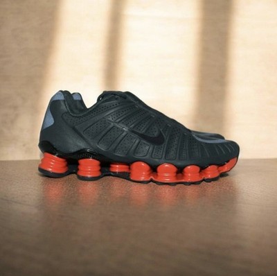 NIKE SHOX TLX MENS RUNNING SHOES - MENS SIZE  9