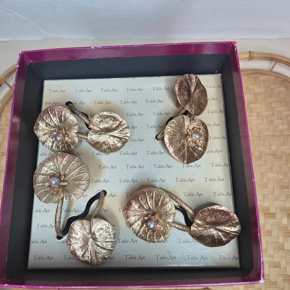 Arte de mesa por Michael Michaud Almohadilla de lirio y servilletas de perlas Juego de 4 elegantes Foto 2 de 4