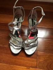 Kenneth Cole Reaction Silver Sandals Heels Shoe Size 8M