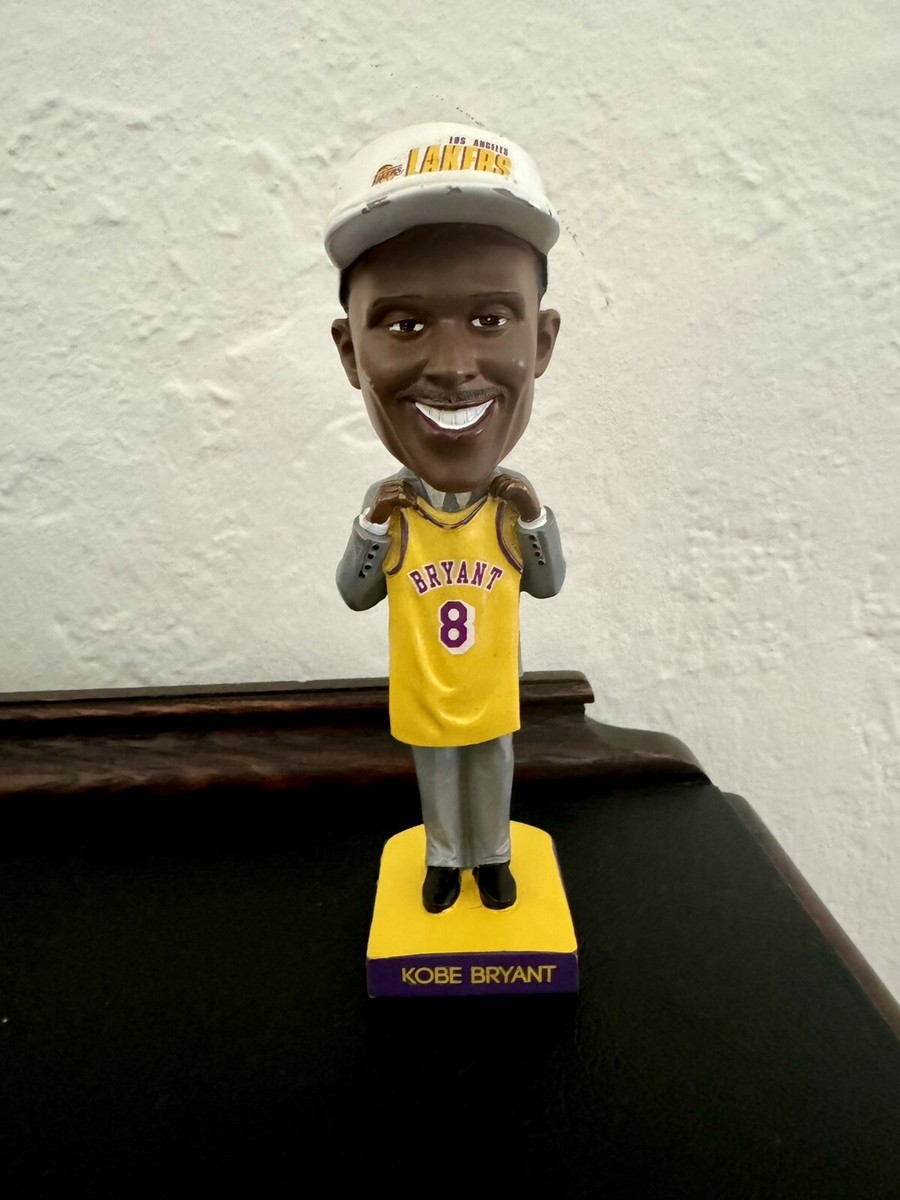KOBE BRYANT LOS ANGELES LAKERS #8 BOBBLEHEAD SGA 2016