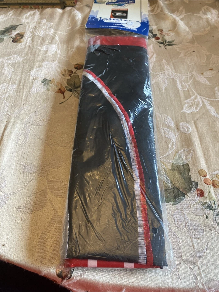 University Of Georgia Bluudogs Standard Flag, New, 29x 43”, Applique - Image 3 of 4