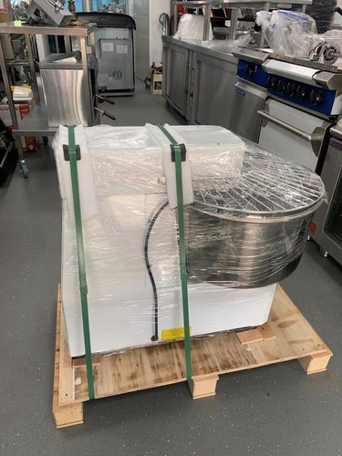 Master 50 Litre Heavy Duty Spiral Dough Mixer / Mixing / Kneading Machine ( NEW) - Picture 7 of 8