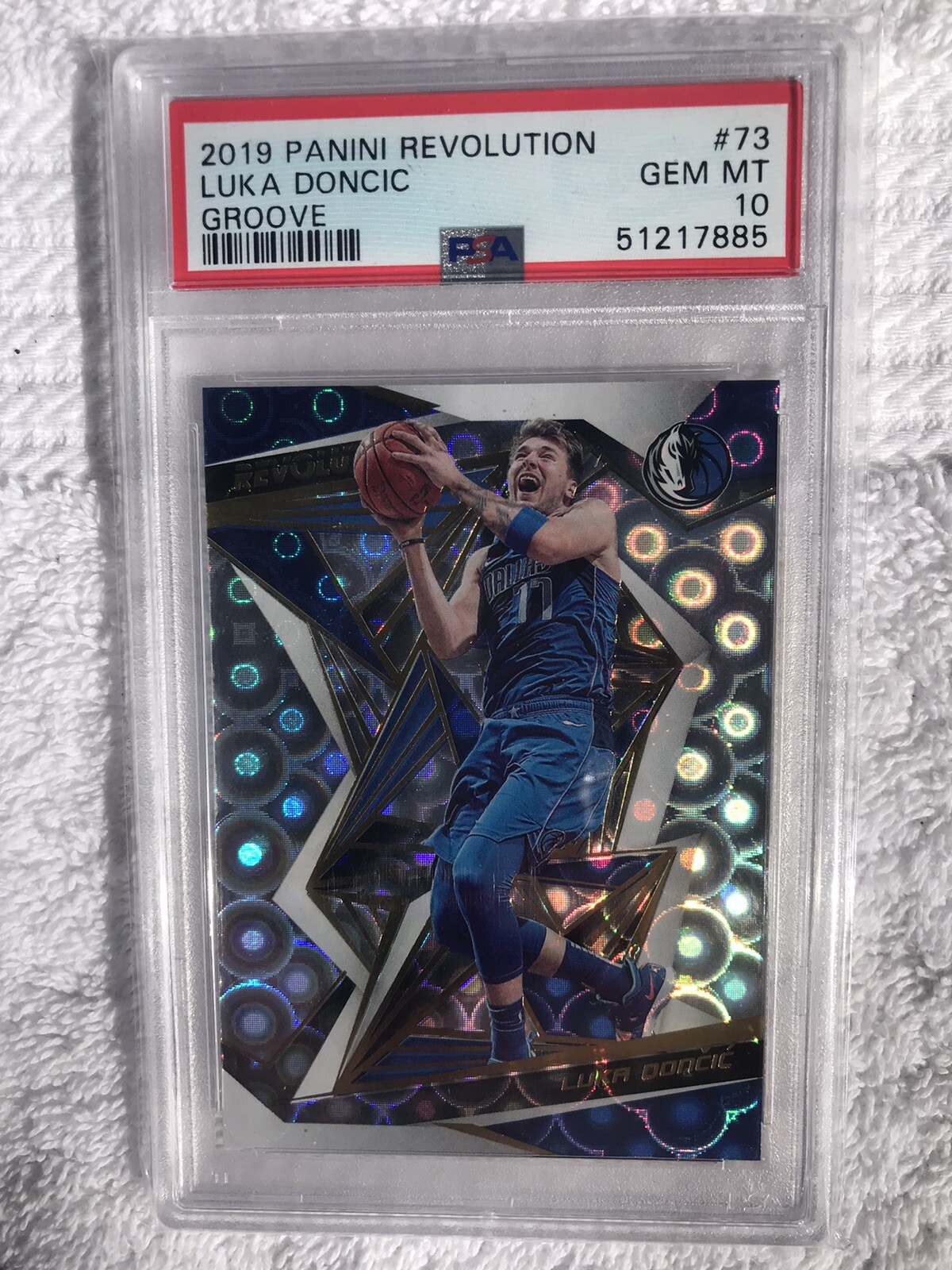 2019-20 Panini Revolution LUKA DONCIC #73 Groove Parallel  PSA 10 GEM MT POP 43