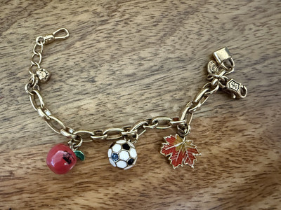 VINTAGE Juicy Couture Daughter s Bettelarmband, Vorhängeschloss, Blatt, Fußball, Apfel