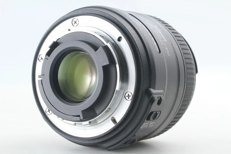 [Near MINT] Nikon AF-S DX Micro Nikkor 40mm f/2.8 G w/ Soft Case From JAPAN - Image 2 of 4