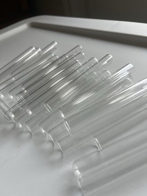Lot of 25 test tubes clear borosilicate glass NEW NOS see pics for dimensions