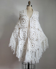 VINTAGE 70's HIPPIE BOHO IVORY HAND CROCHET KNIT PONCHO with FRINGED TRIM