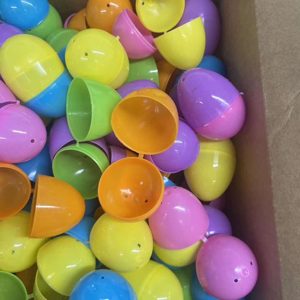 212 huevos de Pascua de plástico de colores Foto 4 de 4