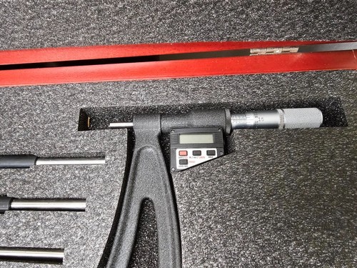 Starrett No. 714 20-24" Digital Micrometer - Picture 4 of 6
