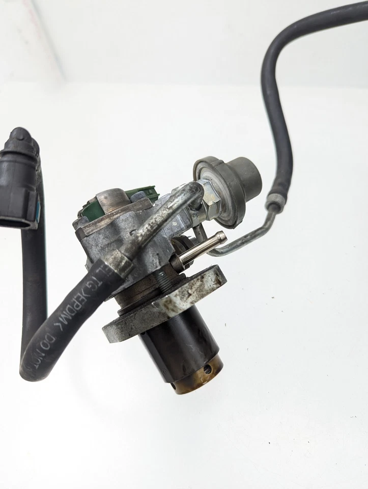 Bomba de combustible de alta presión 603280230 Lexus IS250 IS350 GS300 2006-2018 Foto 3 de 4