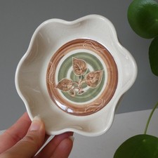 Vintage Dee Cee Studio Art Pottery Trinket Bowl Dish Made in Wales Leaf  Fluted