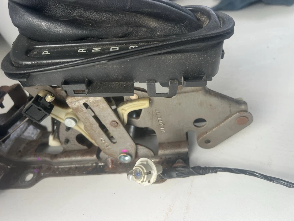 2002 chevrolet monte carlo ss automatic transmission gear floor shifter oem - Image 2 of 4