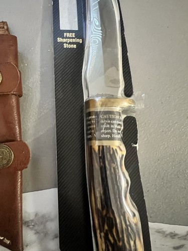 HUNTING KNIVES LOT OF 4 WITH 3 LEATHER SHEATHS - Picture 9 of 10
