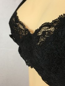 Vtg AGENT PROVOCATEUR Margot Bra Black Floral Lace 34B Criss Cross Lined