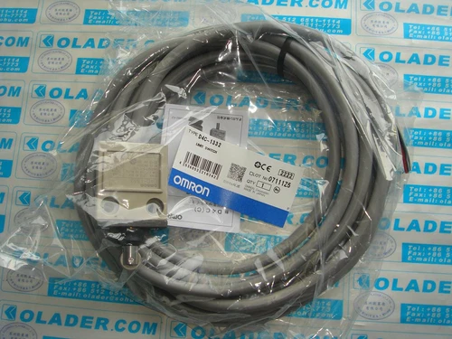 new omron 1PC D4C-1332 Limit Switch D4C1332 FREE SHIPPING