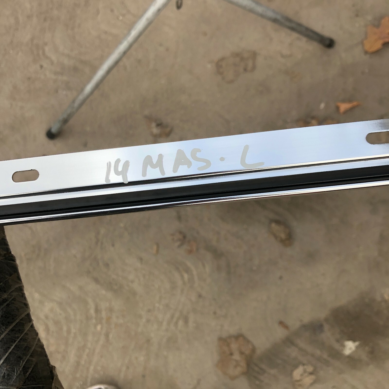 2014 - 2017 Maserati Ghibli Driver Left Upper Surround Roof Molding Trim OEM
