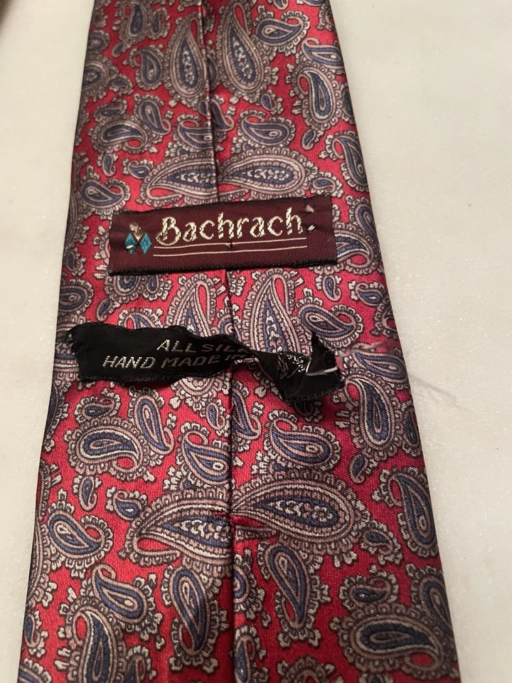 Corbata Bachrach Vintage 100% SEDA Paisley Rojo Azul Plata Hecha en Italia Foto 4 de 4