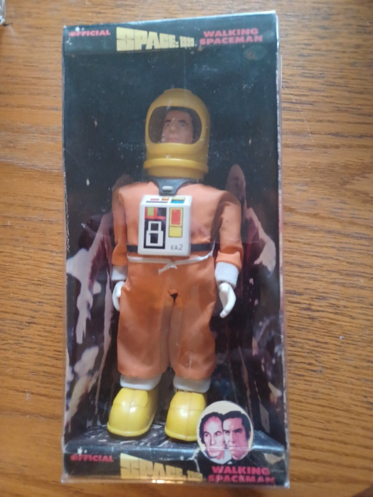 Space:1999 Walking Commander Koenig ( 5 Awesome Things on eBay this week)