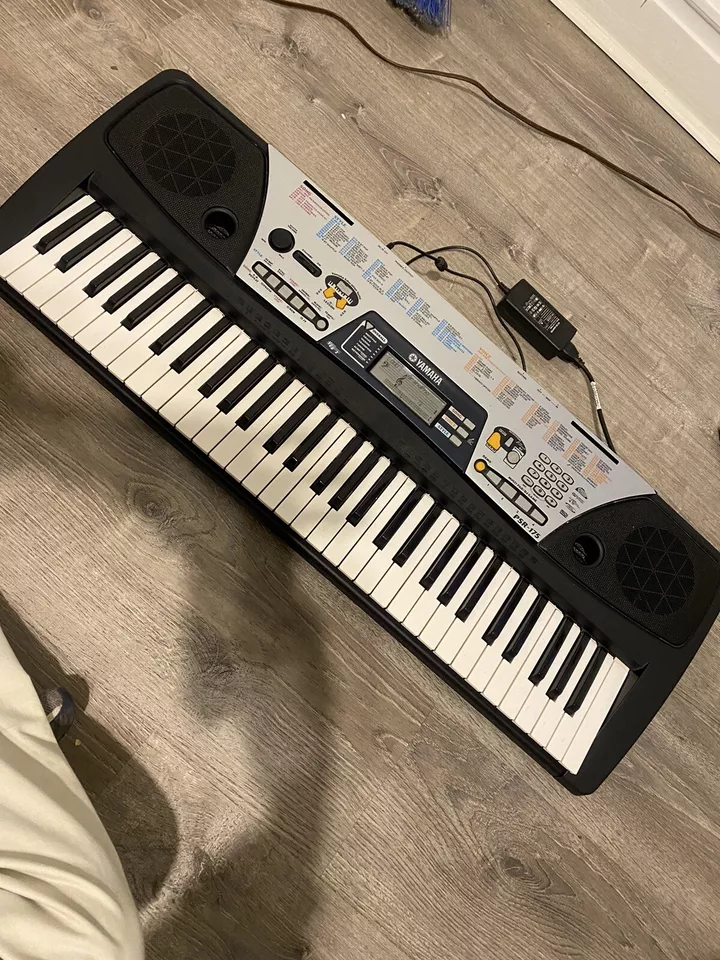 YAMAHA キーボード PSR-175 電子キーボード ヤマハ 免許証所持