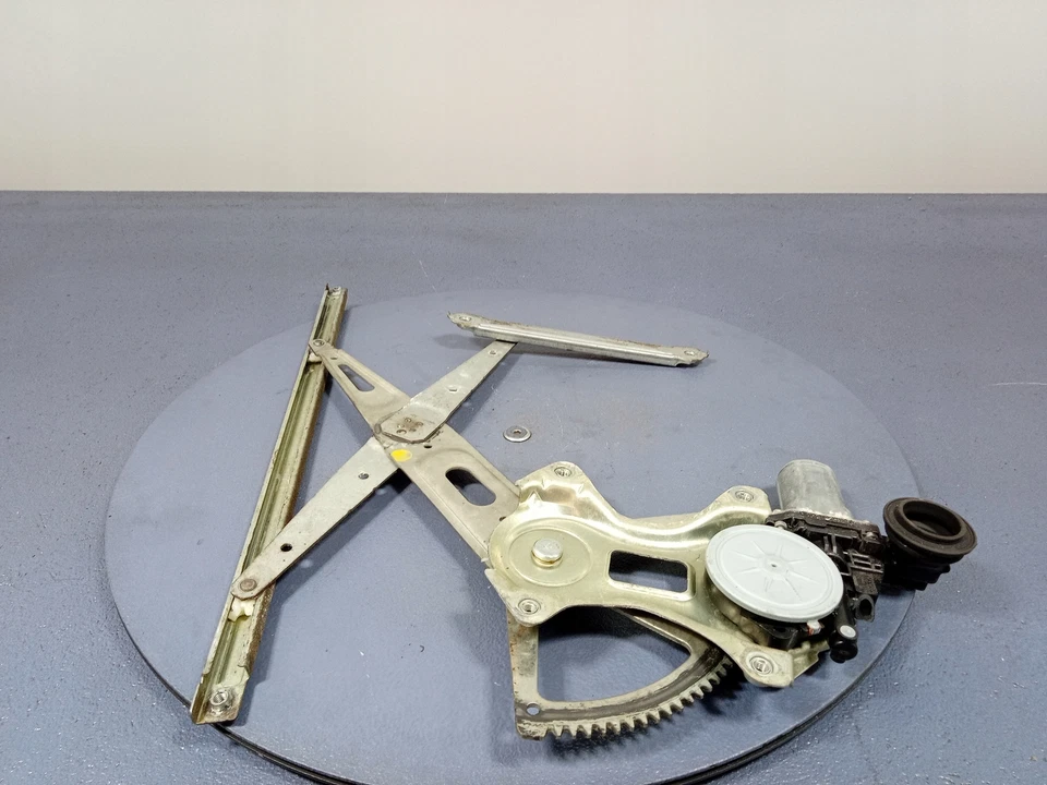 LEXUS IS II XE20 ALZACRISTALLI ANTERIORE SINISTRO / AM 71260 - Immagine 4 di 4