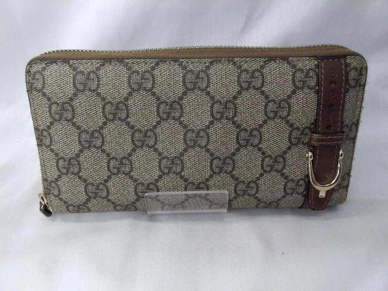 Portefeuille GUCCI GG Supreme Zip Around, modèle 309758, portefeuille long, design classique