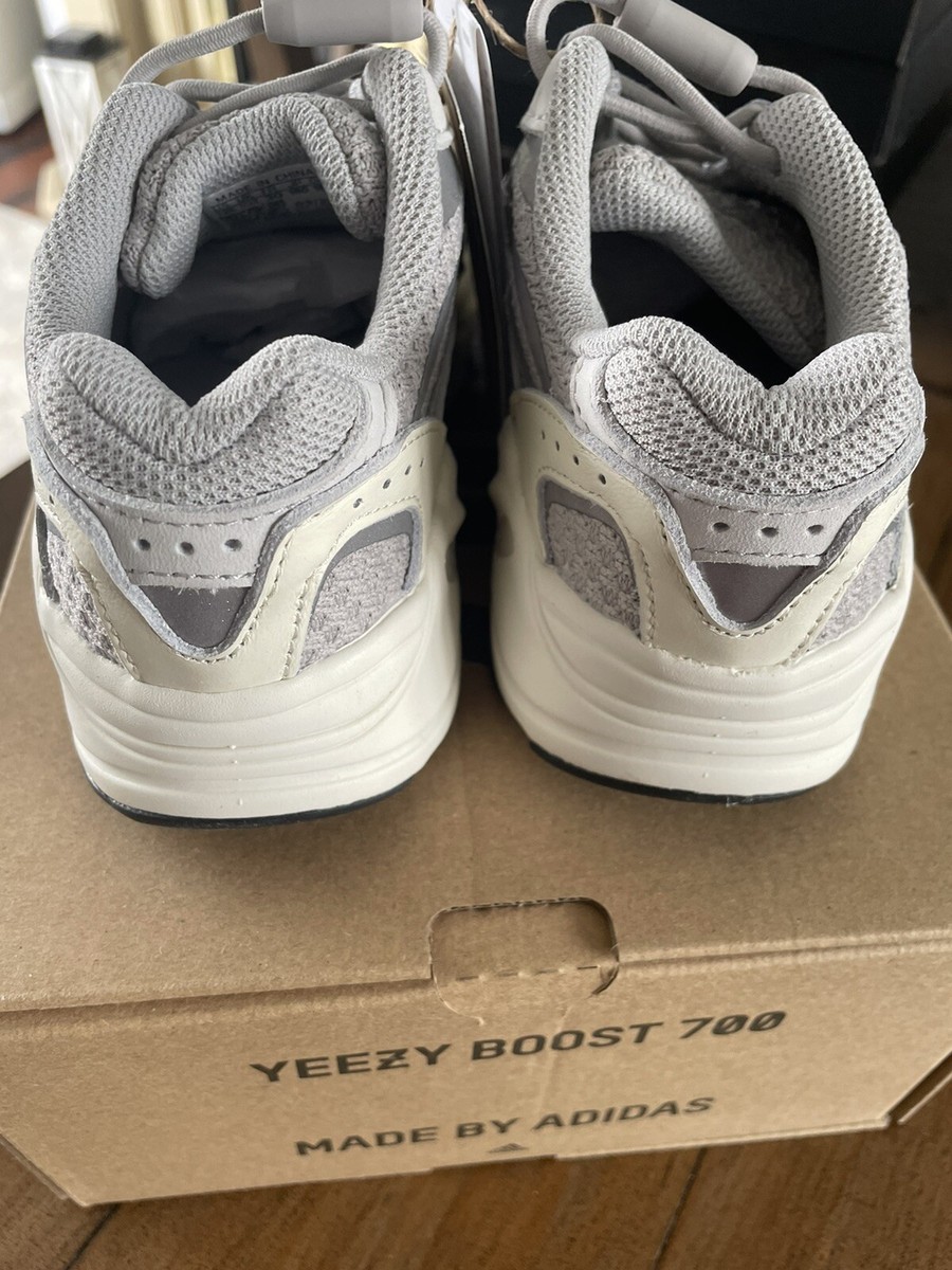Adidas Yeezy Boost 700 V2 Kids Static UK11.5K |Brand New in Adidas Yeezy Boost 700 V2 Kids Static UK11.5K |Brand New in