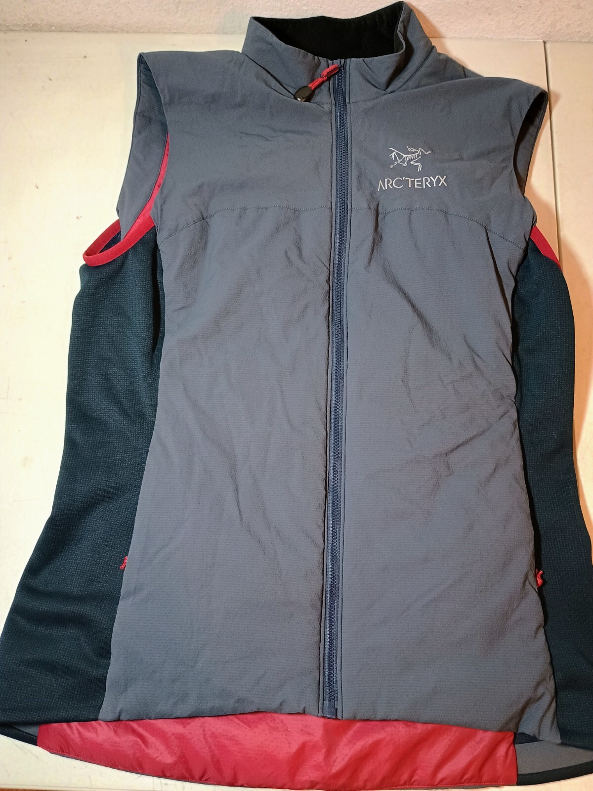 Gilet leggero donna ARC'TERYX Taglia M 8 10 (Busto 37") SPEDIZIONE GRATUITA!